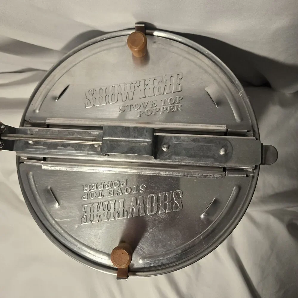 SHOWTIME Whirley Stovetop Popcorn Popper 6 Quart Aluminum Maker Hand Crank